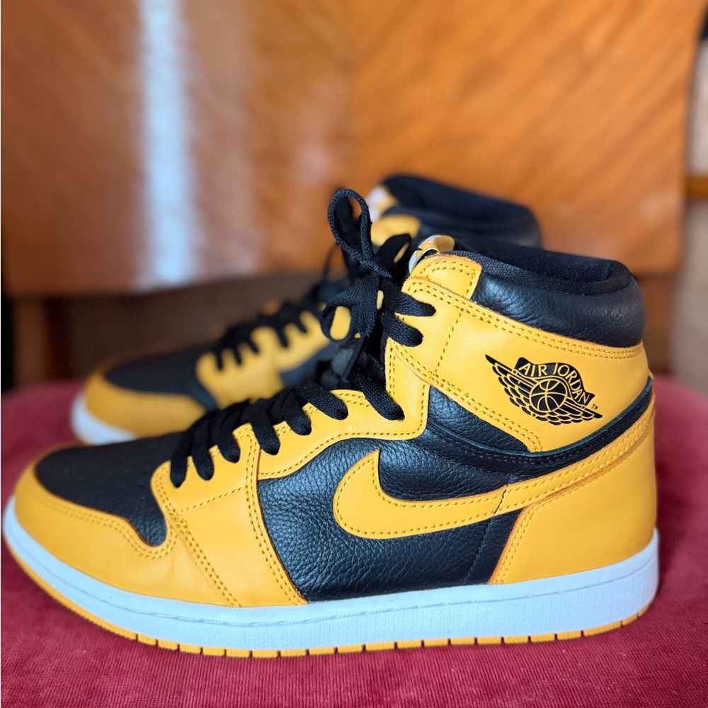 Nike Air Jordan 1 Retro High OG “Pollen”
